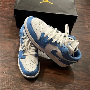 Jordan Kids' Blue and White Sneakers
